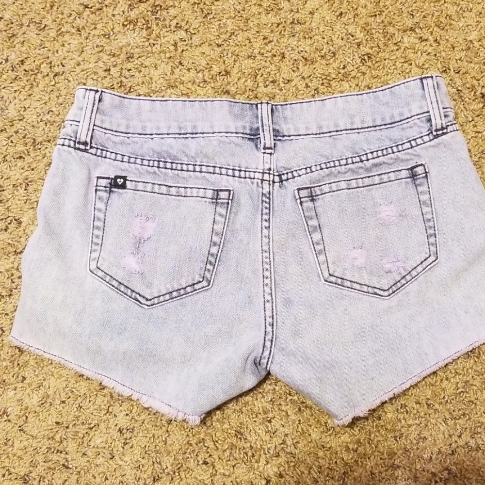 Lavender shorts - Picture 3 of 4